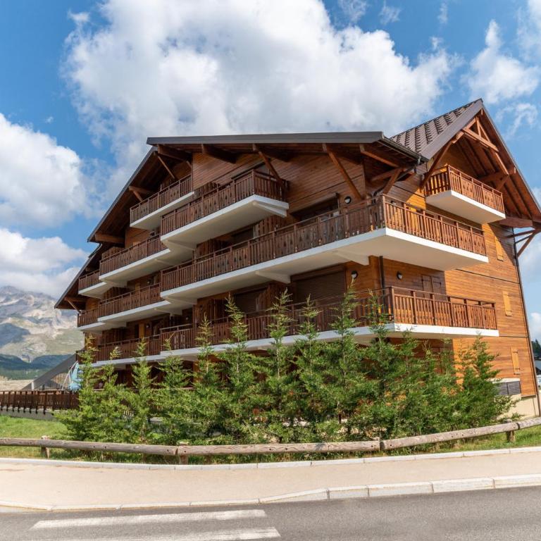 Terrasse avec vue sur les montagne pour 6 - Appartement - 22