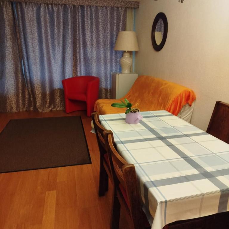 Holiday accommodation - swimming pool available - Superior Apartment - 4