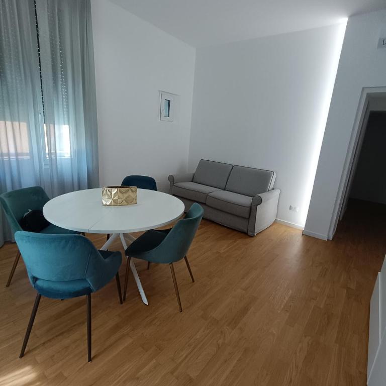 Aby's Home - Appartamento con 2 Camere da Letto - 2