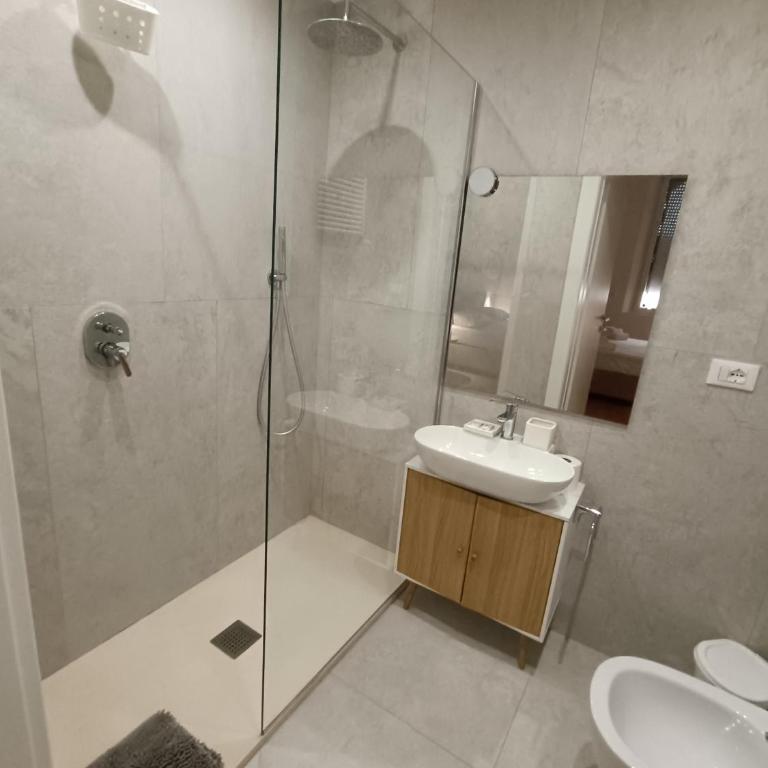 Aby's Home - Appartamento con 2 Camere da Letto - 13