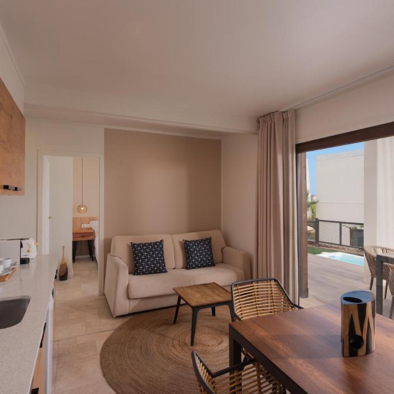 Four Points by Sheraton Costa Blanca Villas - Villa Confort de 3 dormitorios con piscina, balcón y vistas al resort - 9