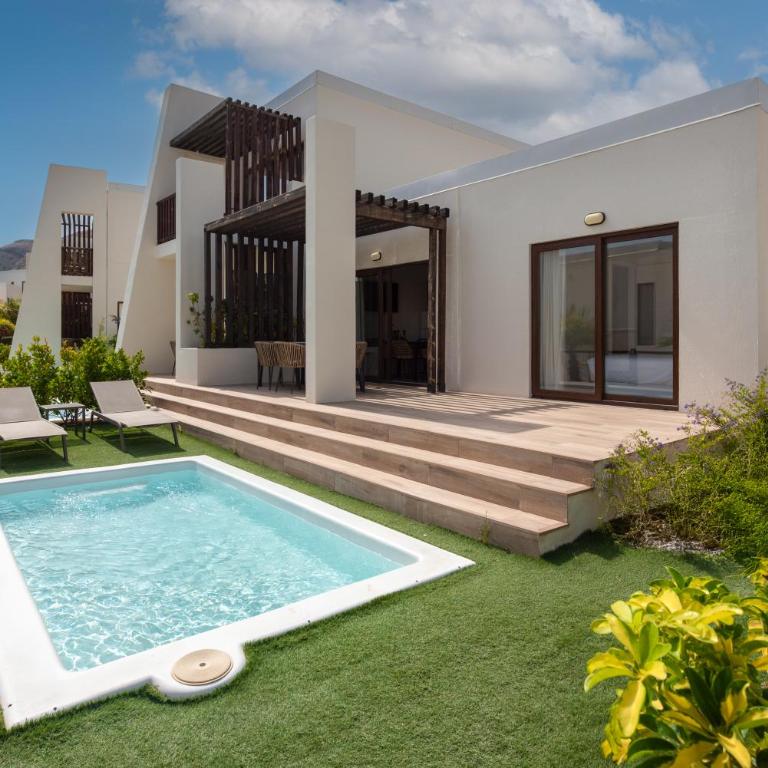 Four Points by Sheraton Costa Blanca Villas - Villa Confort de 3 dormitorios con piscina, balcón y vistas al resort - 4