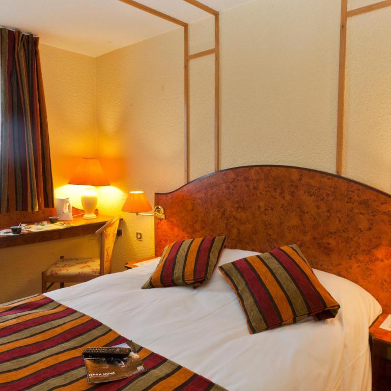 Logis Hôtel & Restaurant & Bar LE COTTAGE - Chambre Double - 1