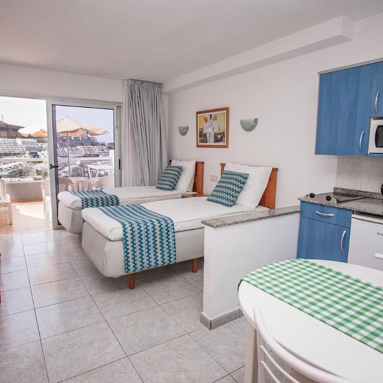 Servatur Montebello - Estudio con vista parcial al mar - 3