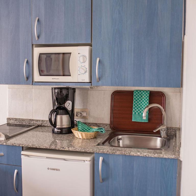 Servatur Montebello - Estudio con vista parcial al mar - 5