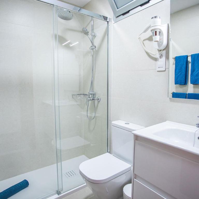 Servatur Montebello - Estudio con vista parcial al mar - 6