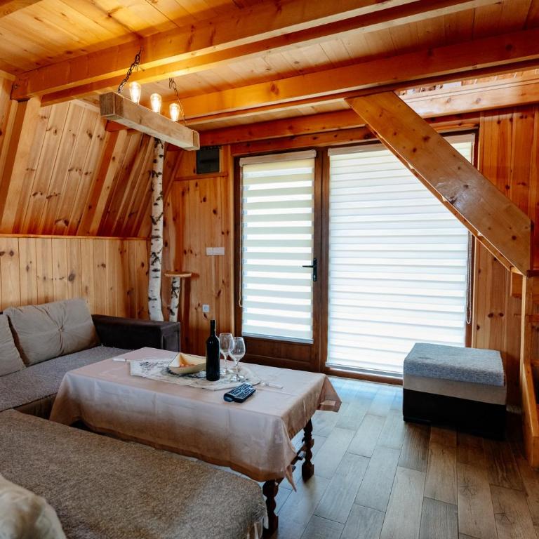 WIND Cottage - One-Bedroom House - 10