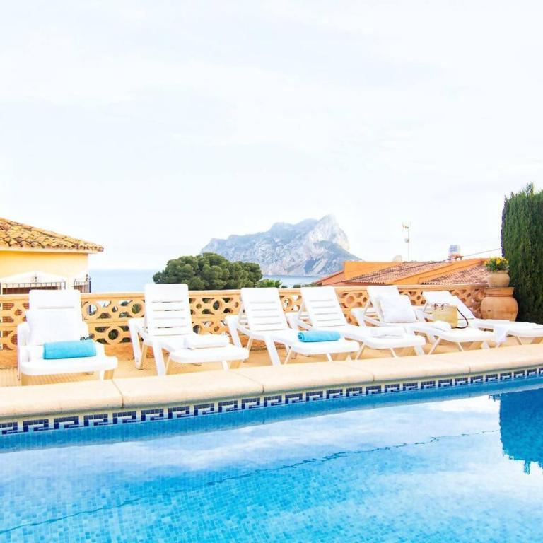 Villa Bassetes. Piscina Privada frente al mar - Villa de 3 dormitorios - 14