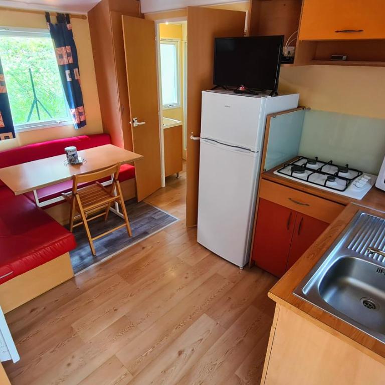 Camping La Pinatelle - Mobile Home - 6