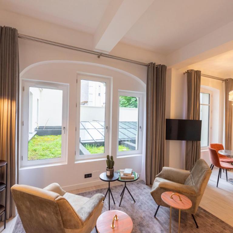 O'Lord, 4 Etoiles, Residence de Luxe Champs-Elysees - Appartement au Rez-de-Chaussée LoveLace - 1