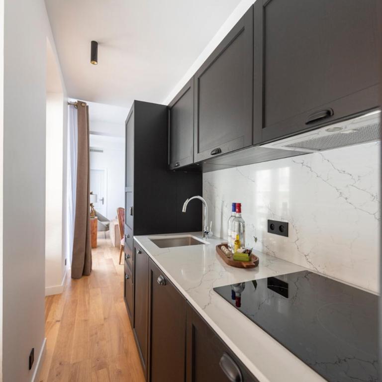 O'Lord, 4 Etoiles, Residence de Luxe Champs-Elysees - Appartement 1 Chambre Patras - 5