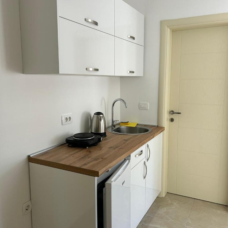 Apart Hotel White Pearl - Dvokrevetna Soba sa Bračnim Krevetom i Pogledom na More - 6