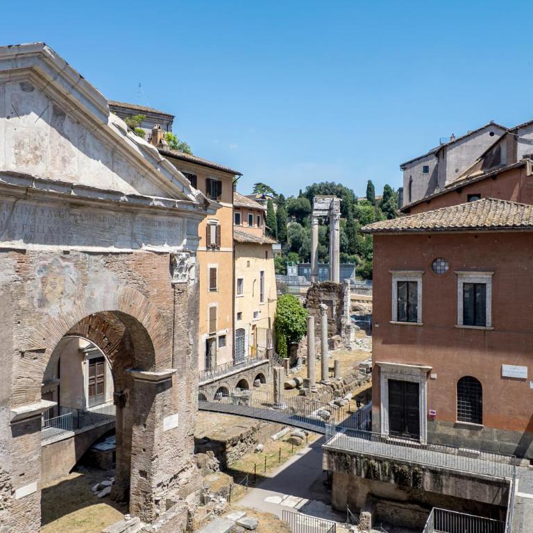 The Best Rent - Three-Room Apartment with View of the Portico d'Ottavia - Appartamento con 2 Camere da Letto - 31