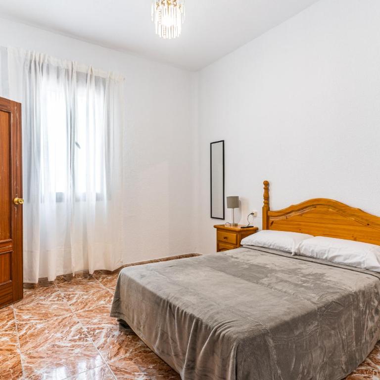 Hostal Marie Del Mar - Double Room with Private Bathroom - 1