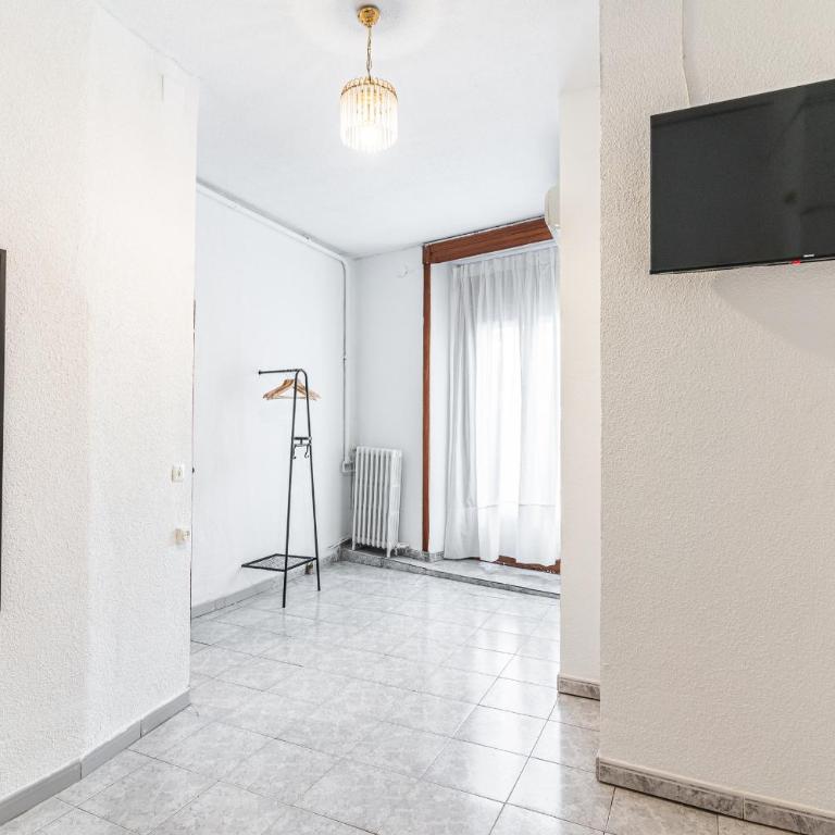 Hostal Marie Del Mar - Double Room with Private Bathroom - 5