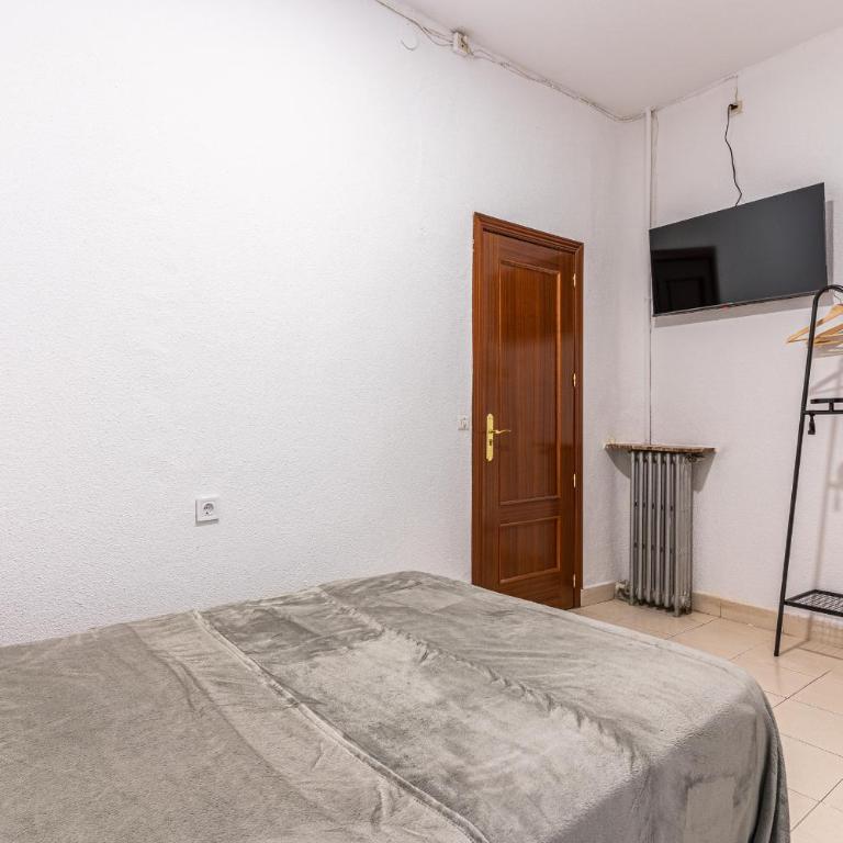 Hostal Marie Del Mar - Single Room with Private Bathroom - 18