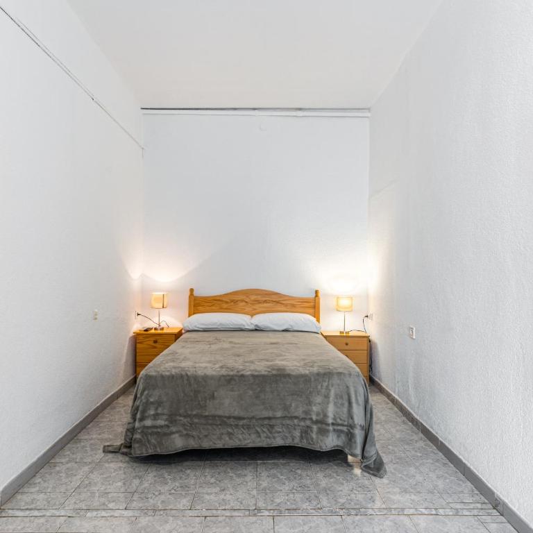 Hostal Marie Del Mar - Double Room with Private Bathroom - 13