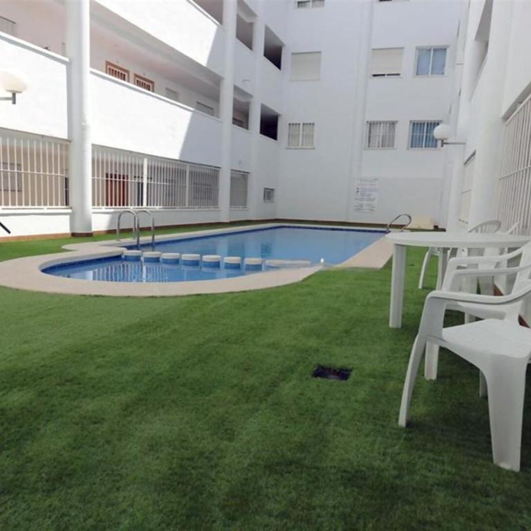 R-5231 Holiday Apartment Torrevieja - Apartamento de 2 dormitorios - 1