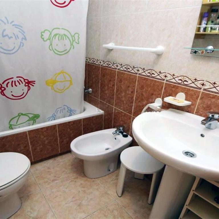 R-5231 Holiday Apartment Torrevieja - Apartamento de 2 dormitorios - 12