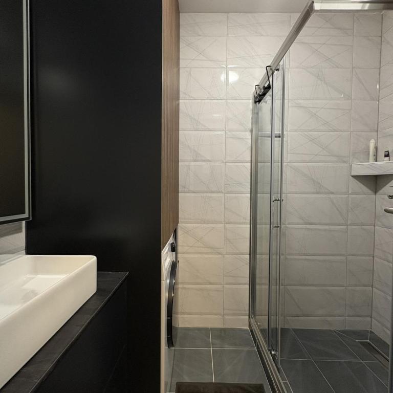 Self check-in lux apt near Jahorina & Sarajevo - One-Bedroom Apartment with Balcony - 20