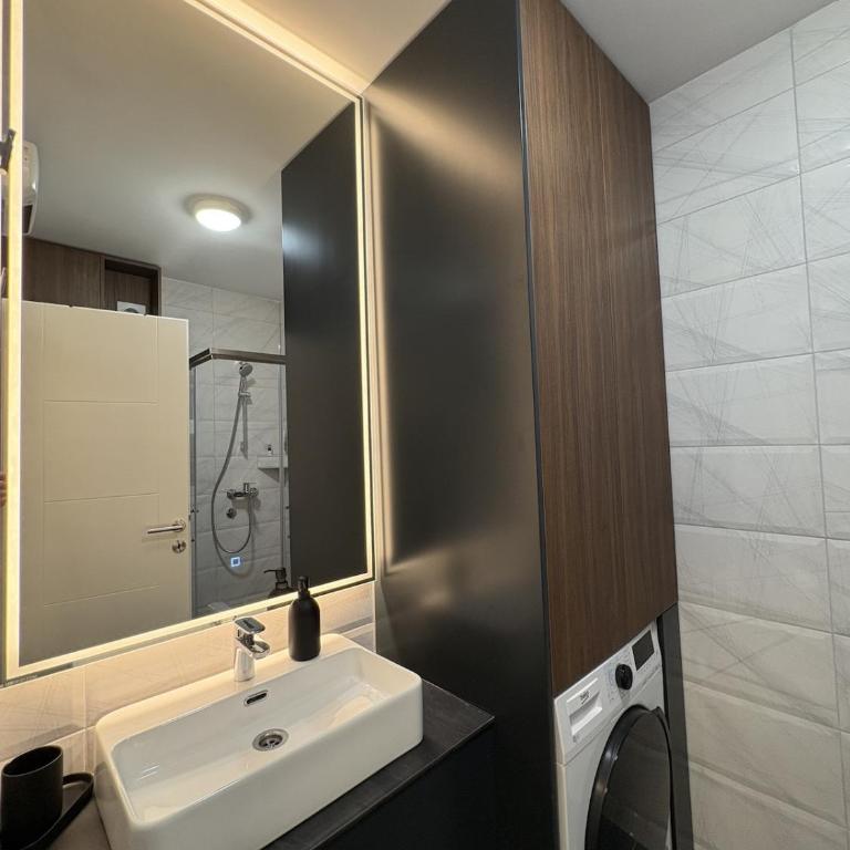 Self check-in lux apt near Jahorina & Sarajevo - One-Bedroom Apartment with Balcony - 19
