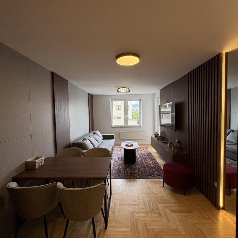 Self check-in lux apt near Jahorina & Sarajevo - One-Bedroom Apartment with Balcony - 3