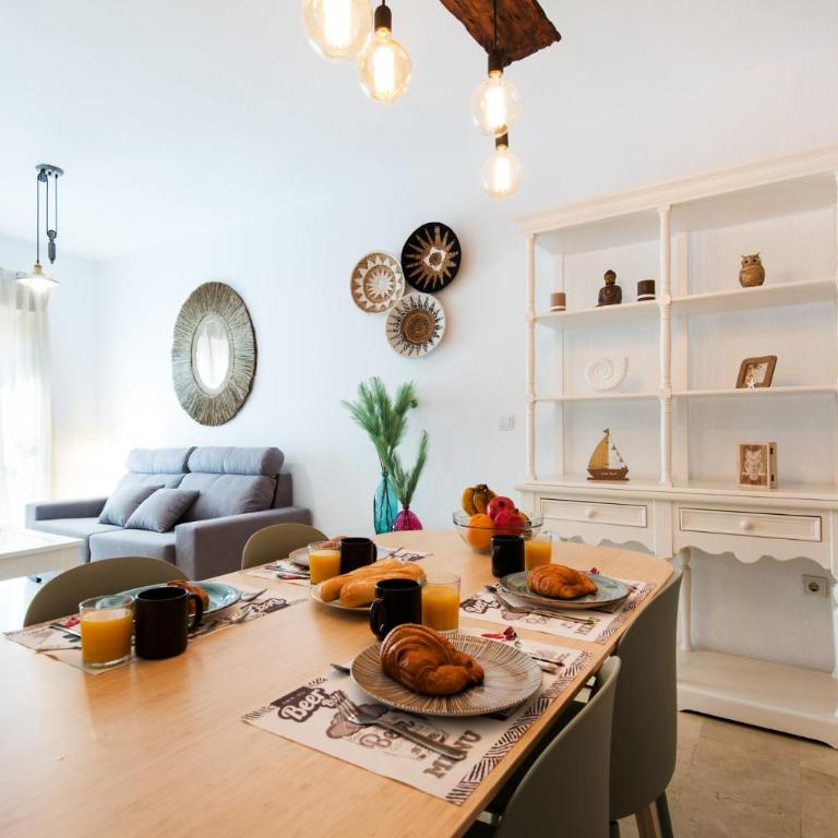 NEW 1st CORNER City center Apartment Ideal for Groups - Apartamento de 3 dormitorios - 20