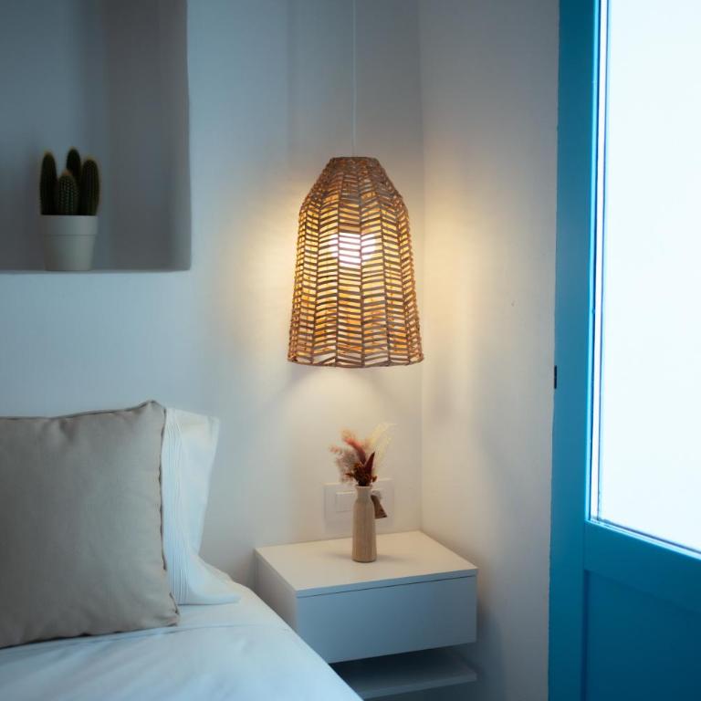 Papa Luna Suites Hostal Boutique - Habitación Doble Deluxe con vistas laterales al mar - 7