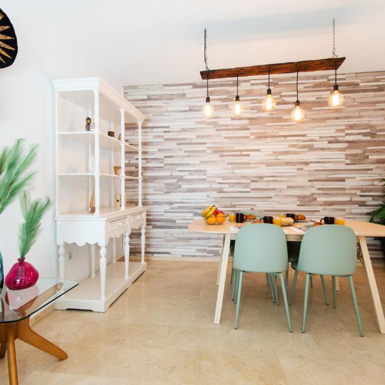 NEW 1st CORNER City center Apartment Ideal for Groups - Apartamento de 3 dormitorios - 24