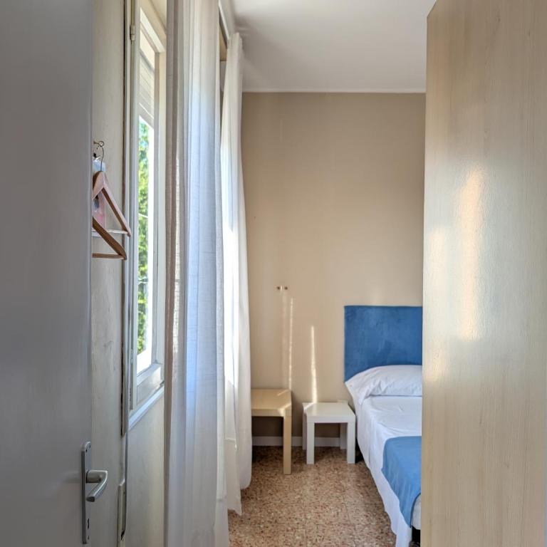 Alloggi San Marco - Camera Matrimoniale con Letto Supplementare - 17