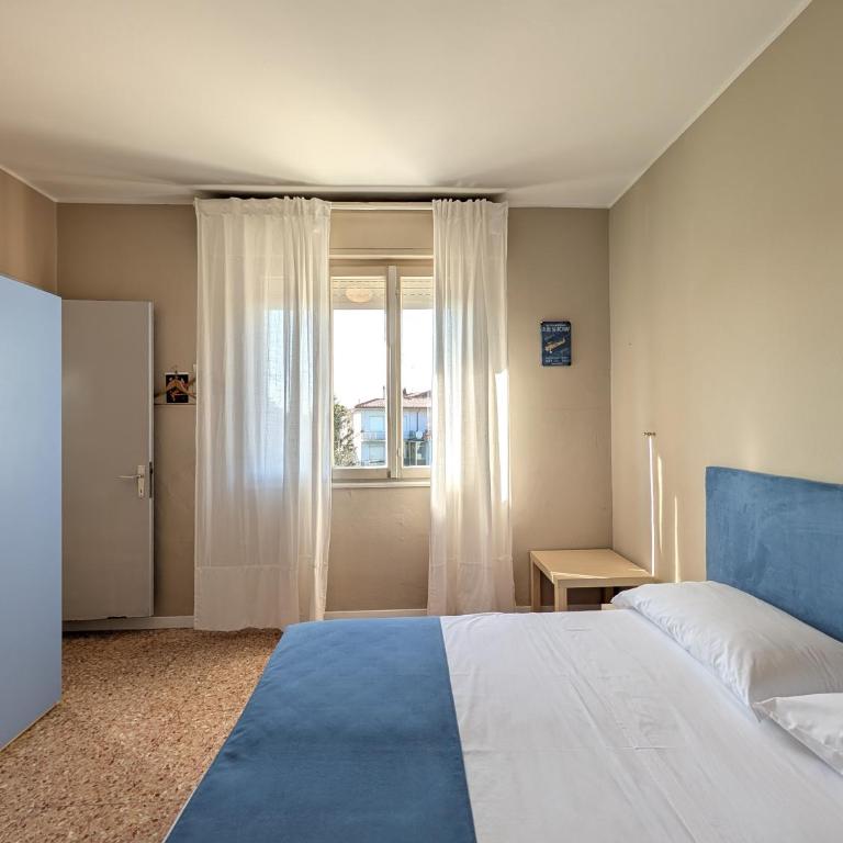 Alloggi San Marco - Camera Matrimoniale con Letto Supplementare - 2