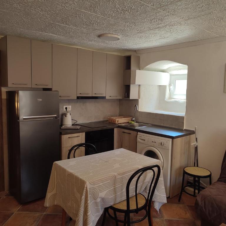 Radimir 101 - One-Bedroom Apartment - 4