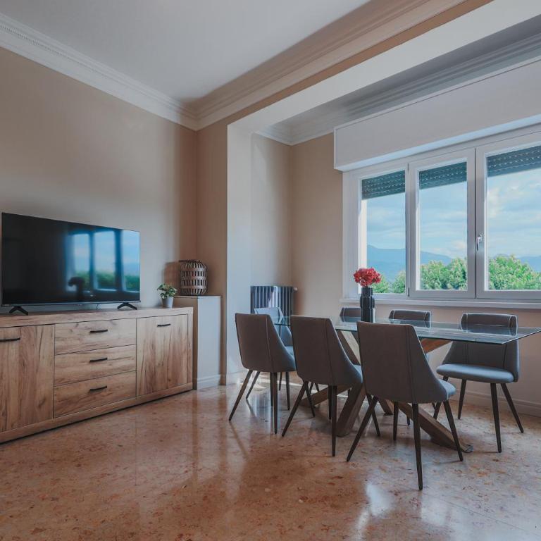 Palazzo 38 - Appartamento con 2 Camere da Letto e Vista Lago - 21