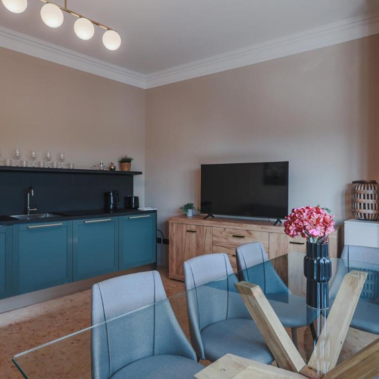 Palazzo 38 - Appartamento con 2 Camere da Letto e Vista Lago - 10