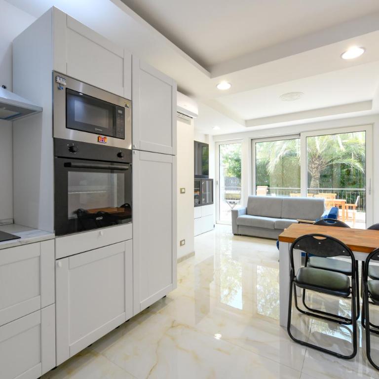 Fab Lac apartment with pool & terrace & freePark - Appartamento con 1 Camera da Letto - 23