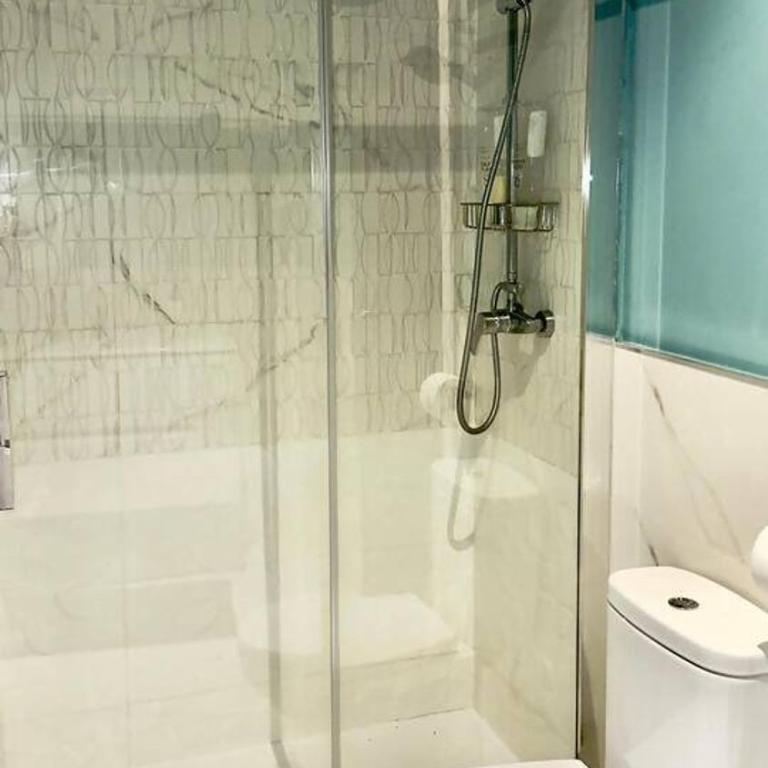 Habitación Plaza Zerolo D - Habitación Doble con baño privado - 7