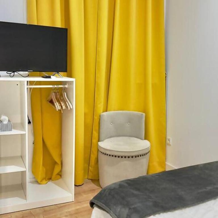 Habitación Plaza Zerolo E - Double Room with Private Bathroom - 5