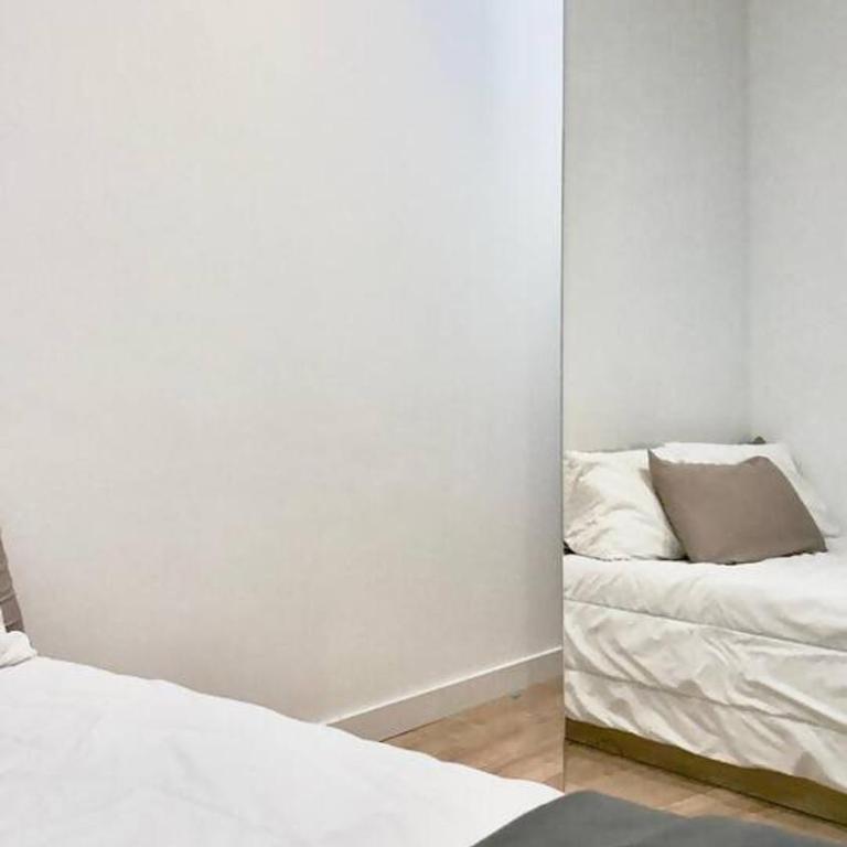 Habitación Plaza Zerolo E - Double Room with Private Bathroom - 6
