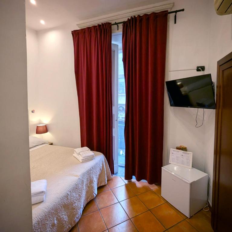 Locanda Dell'Arte - Camera Matrimoniale con Balcone - 39