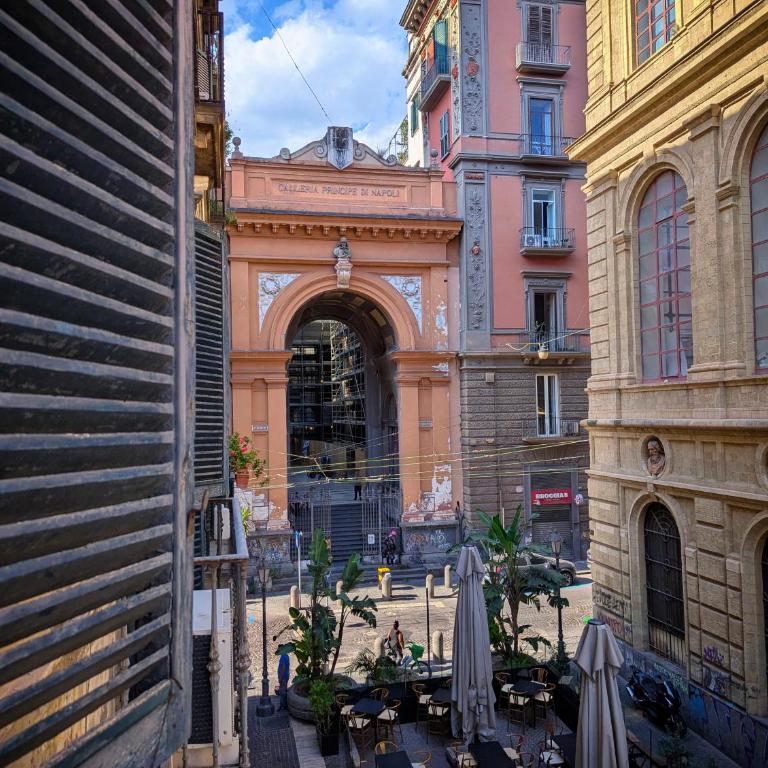 Locanda Dell'Arte - Camera Matrimoniale con Balcone - 31
