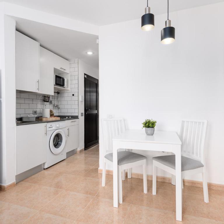 Home2Book Bright Home in Corralejo near the Dunes - One-Bedroom Apartment - 5
