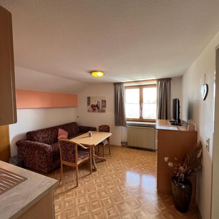 Gästehaus-Pension Keiss - Apartment mit 1 Schlafzimmer und Gartenblick - 5