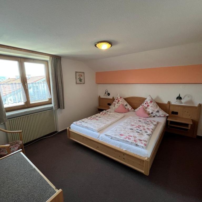 Gästehaus-Pension Keiss - Apartment mit 1 Schlafzimmer und Gartenblick - 2