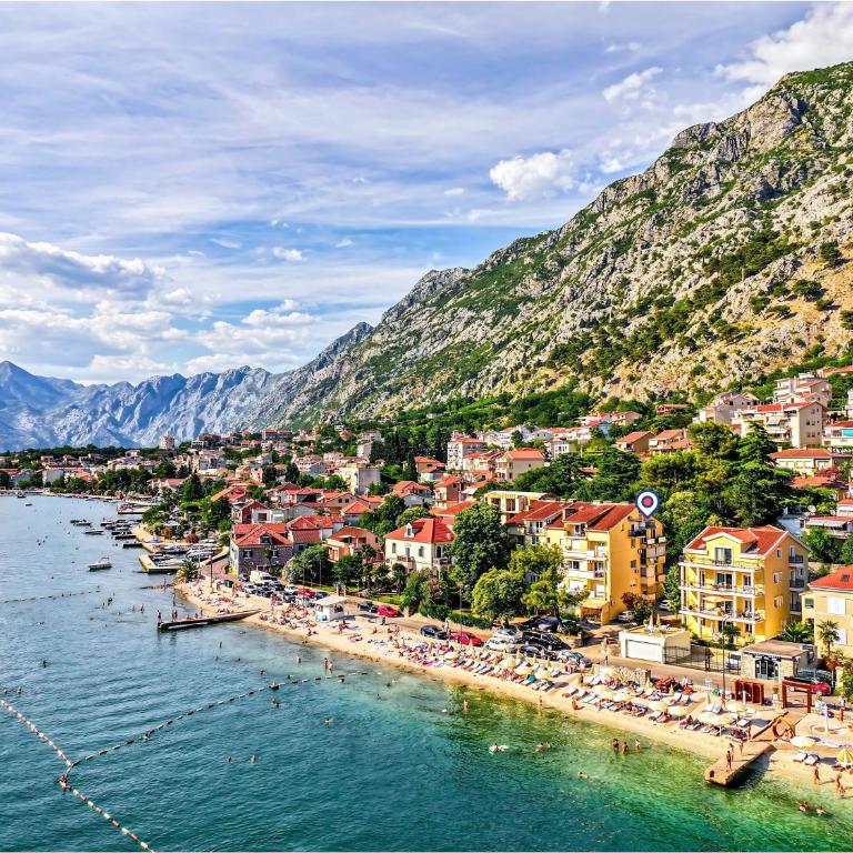 Barona Seaview Penthouse Kotor Bay - Three-Bedroom Apartment - 2