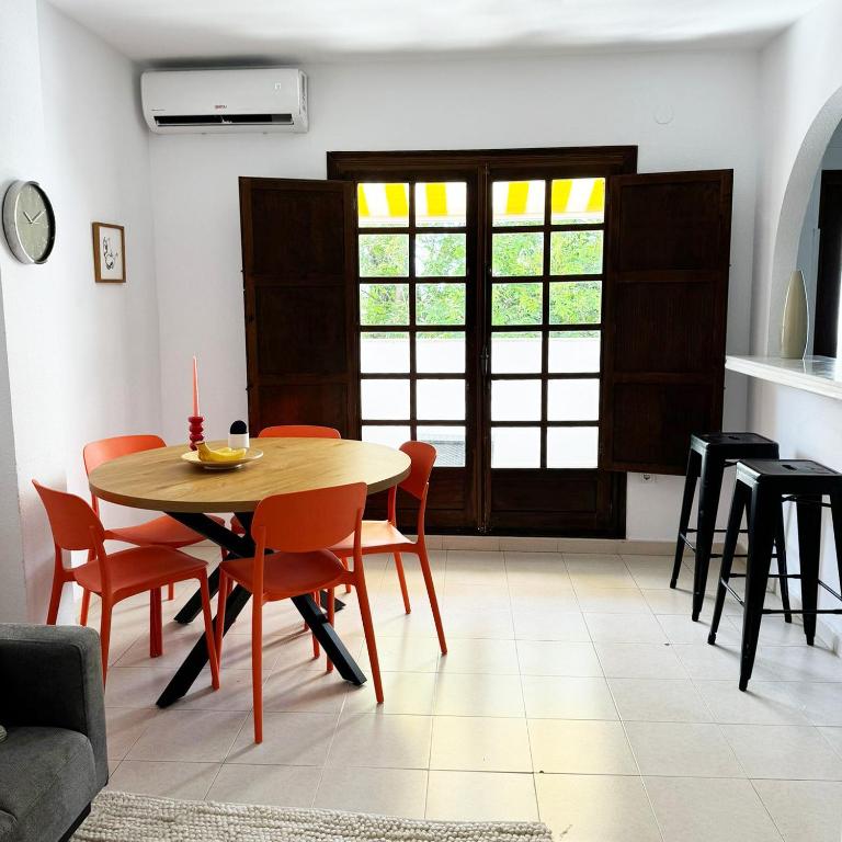 Apartment El Paraiso, 3 Bed 2 bath, 300M from the sea - Three-Bedroom Apartment - 3