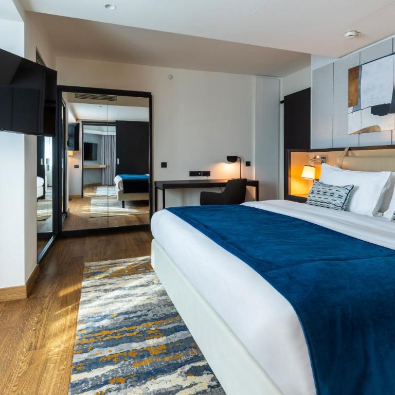 Crowne Plaza Belgrade by IHG - Apartman Tipa "Suite" s Pogledom na Grad - 1
