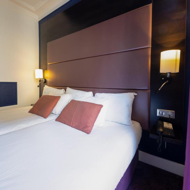 Accueil Hôtel Paris Pigalle Montmartre - Hôtel rénové - Chambre Lits Jumeaux Standard - 4