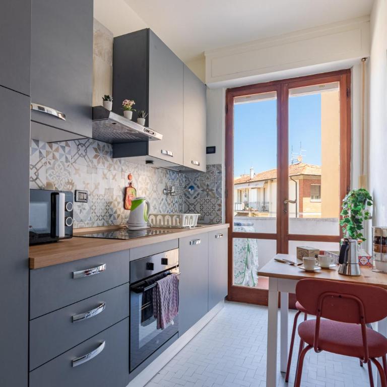 lnd 9- 2 Camere, 3 Balconi, parcheggio, zona residenziale - Appartamento con 2 Camere da Letto - 22