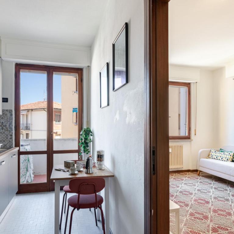 lnd 9- 2 Camere, 3 Balconi, parcheggio, zona residenziale - Appartamento con 2 Camere da Letto - 6