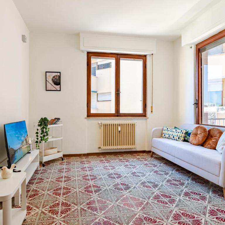lnd 9- 2 Camere, 3 Balconi, parcheggio, zona residenziale - Appartamento con 2 Camere da Letto - 8